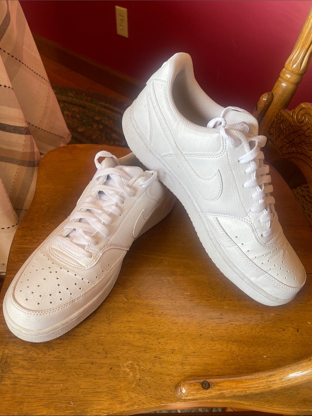 Nike Court Borough Men’s White Low-Top Leather Sneakers - Picture 2 of 5